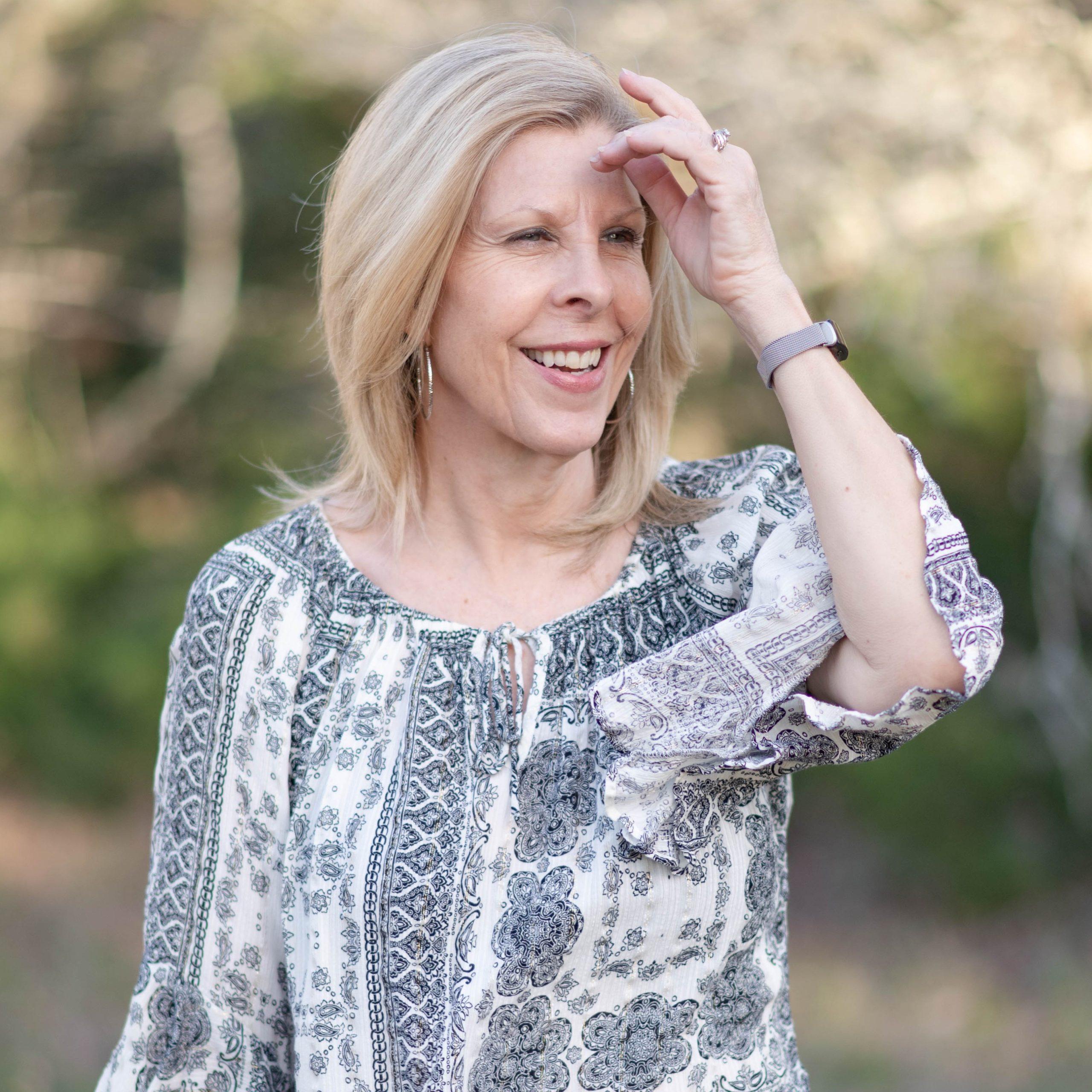 Mindy Obenhaus Headshot 3